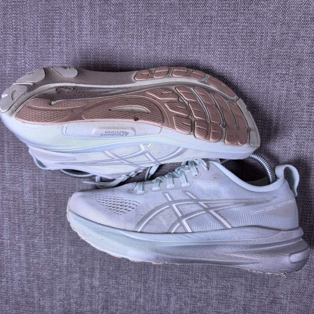 ASICS Gel-Kayano 31 Women 8.5 Beige 1012B670 Stability Running Shoes